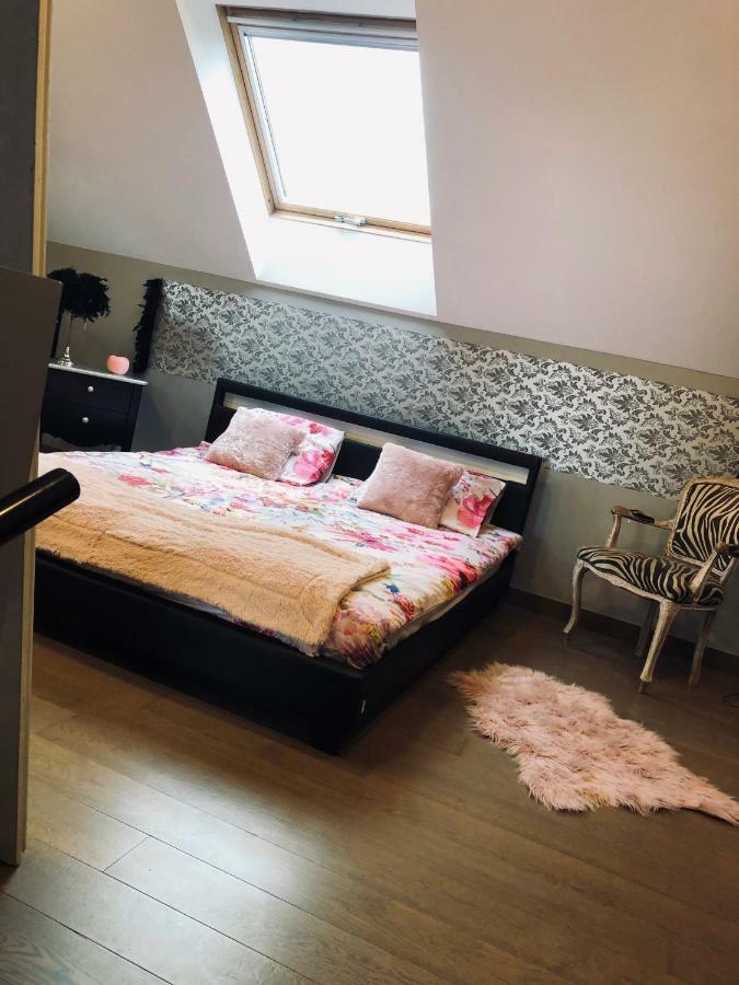Loft D Isa Avec Wifi Netflix Lejlighed Gesves Eksteriør billede